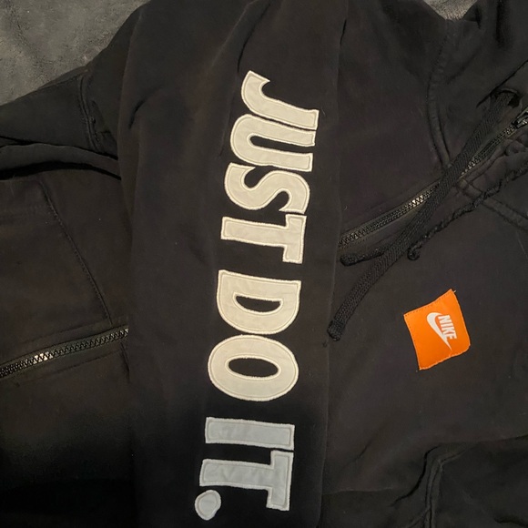 Nike zip up - Picture 2 of 3